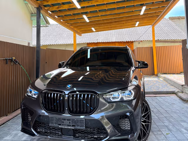 BMW X5 - фото 3