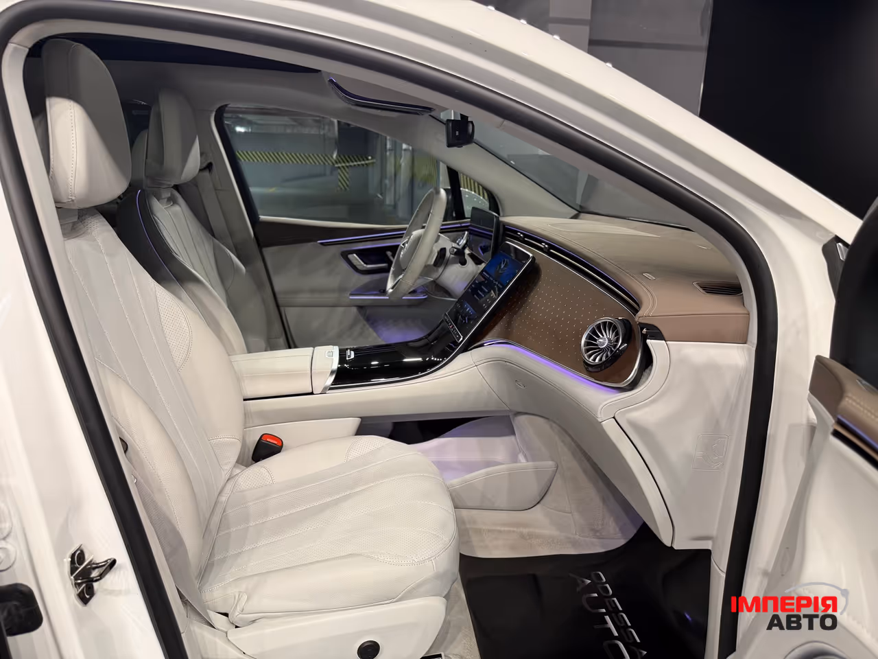 Mercedes-Benz EQE - фото 28