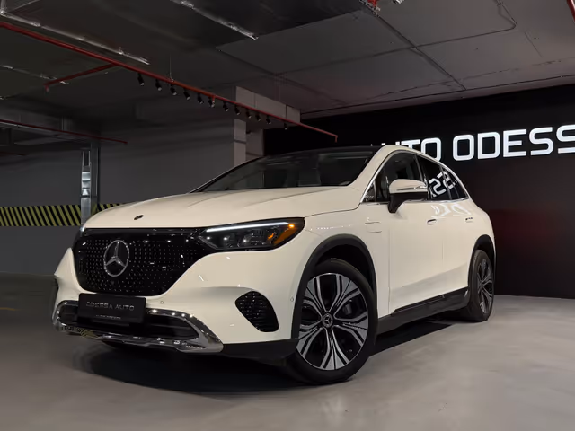 Mercedes-Benz EQE - фото 1