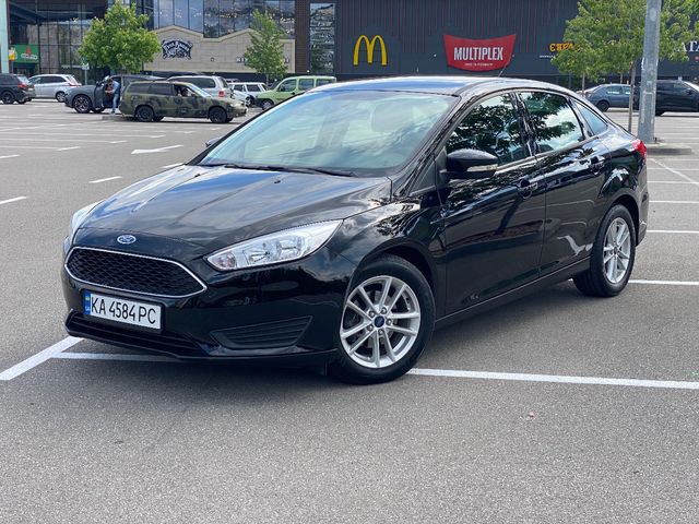 Ford Focus - фото 2