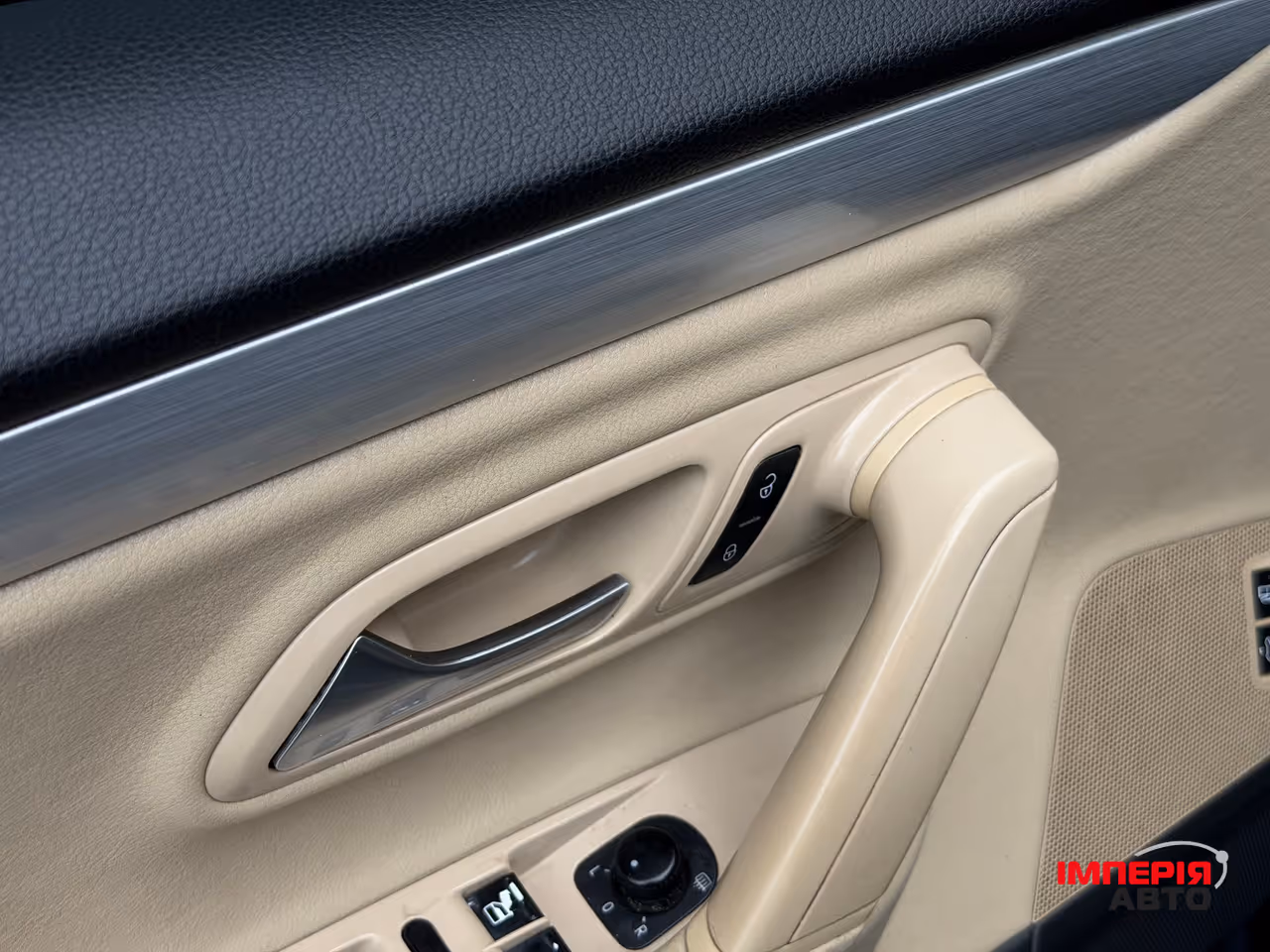 Volkswagen Passat CC - фото 36
