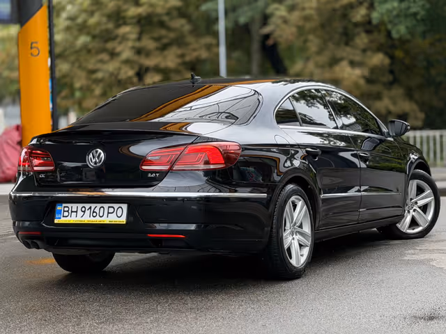 Volkswagen Passat CC - фото 5
