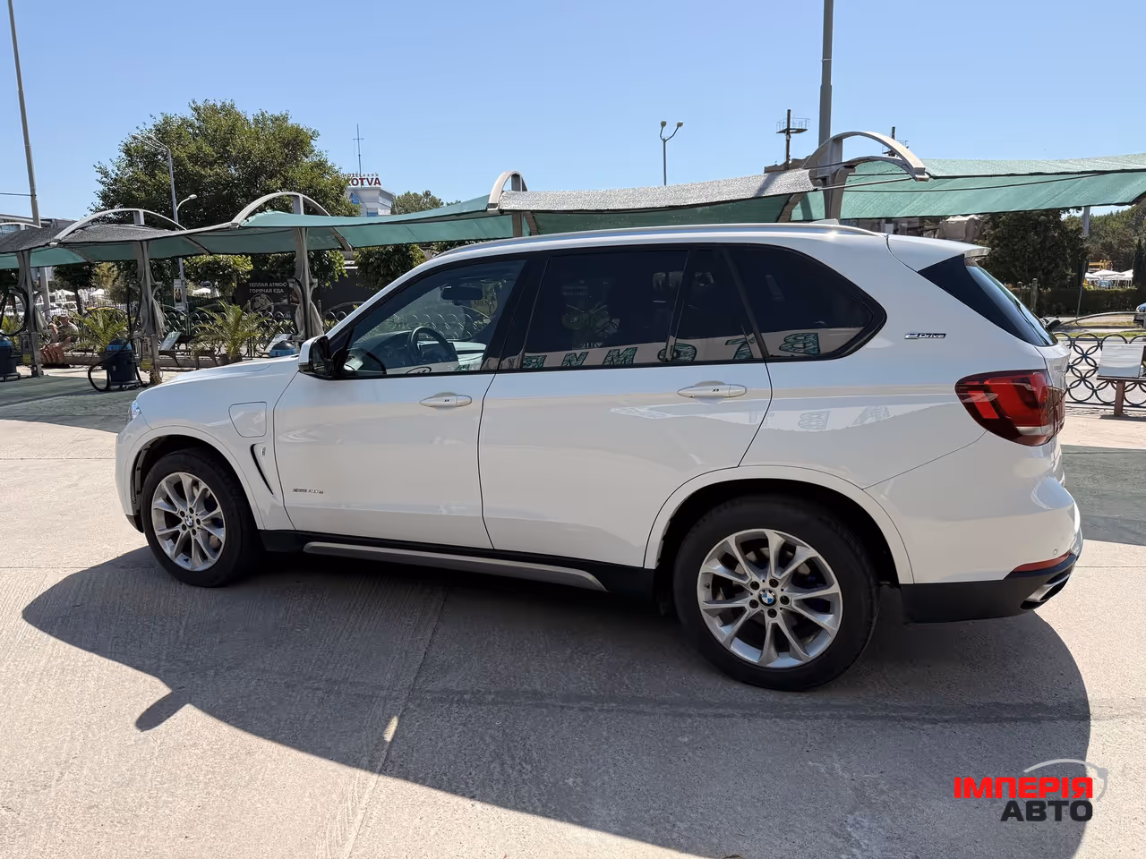 BMW X5 - фото 4