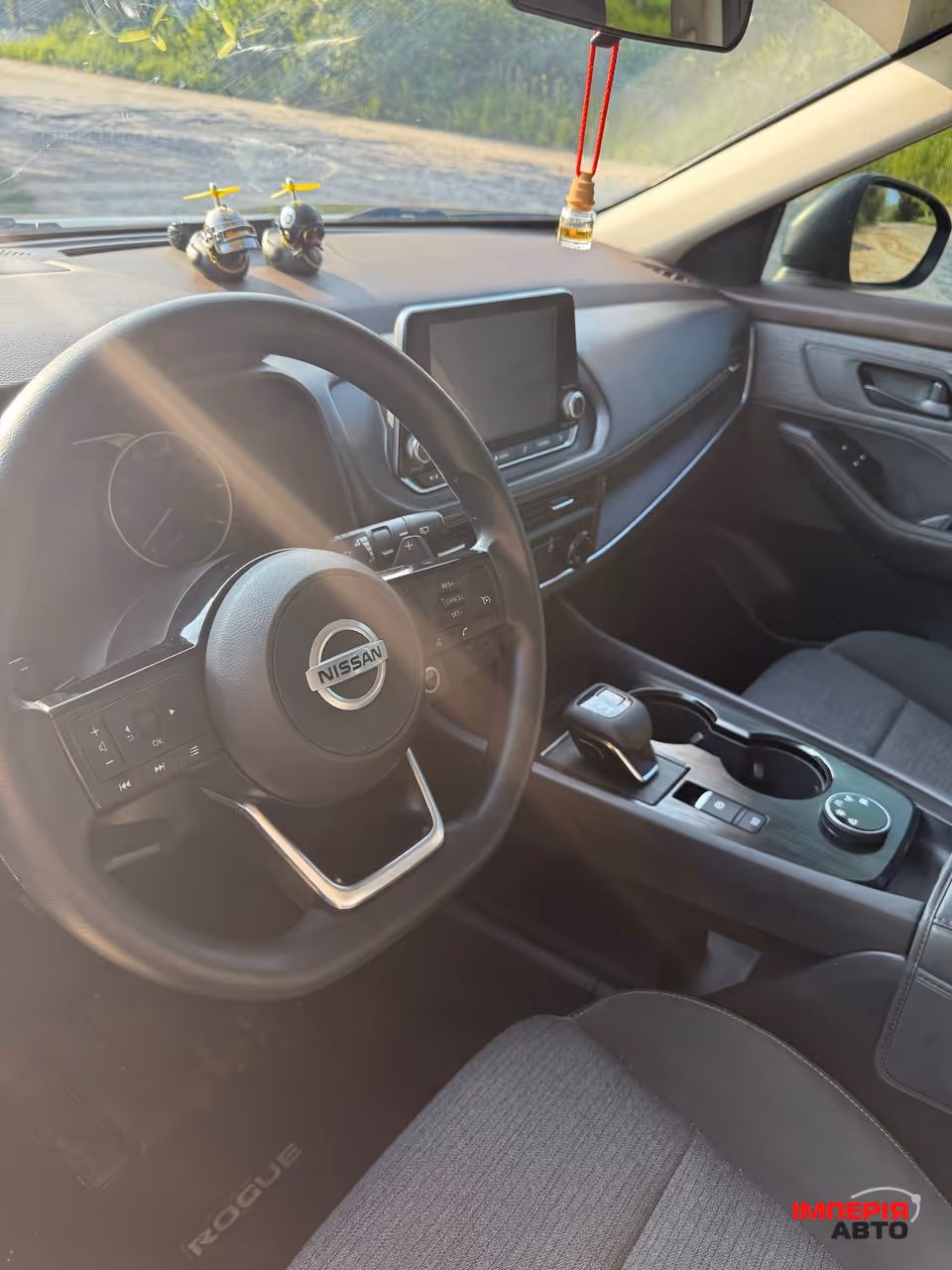 Nissan Rogue - фото 2