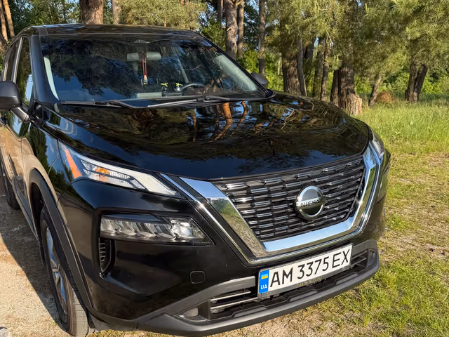 Nissan Rogue - фото 1