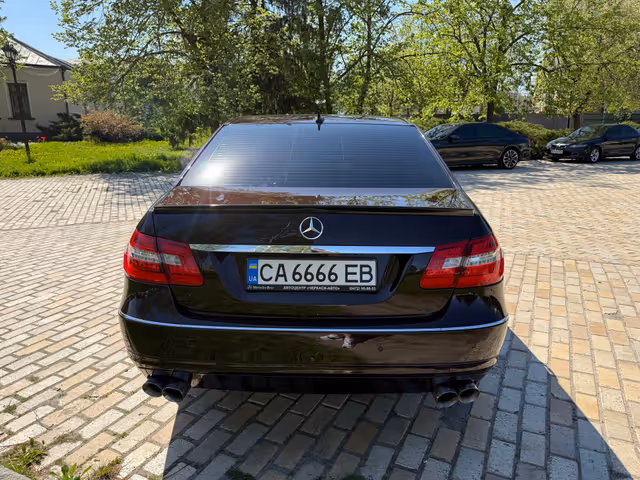 Mercedes-Benz E-Класс - фото 5