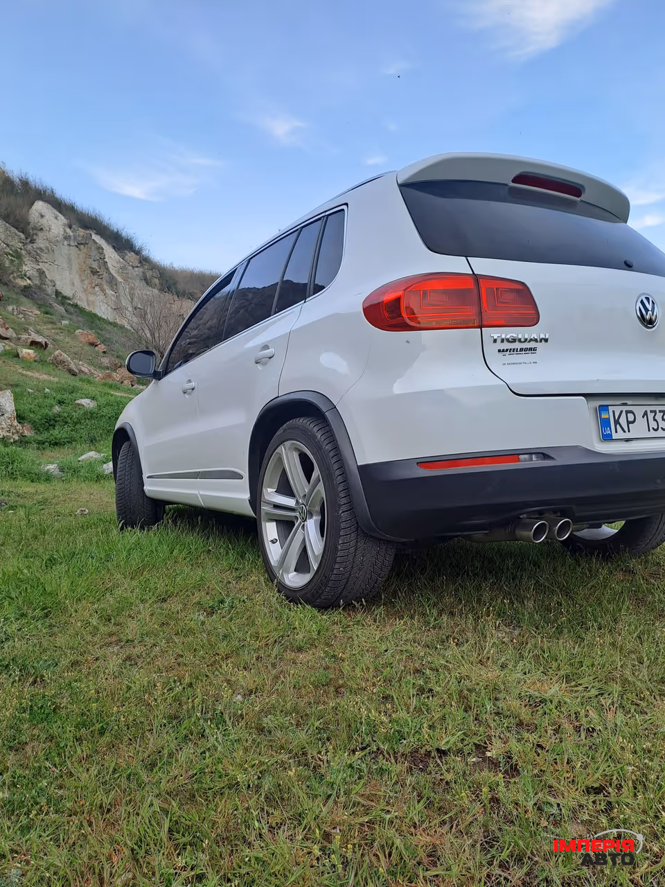 Volkswagen Tiguan - фото 12