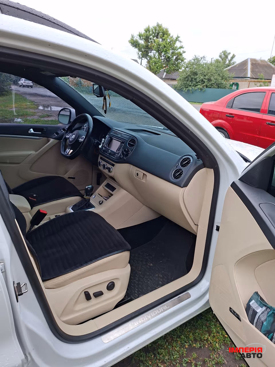 Volkswagen Tiguan - фото 4