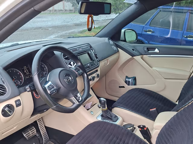 Volkswagen Tiguan - фото 3