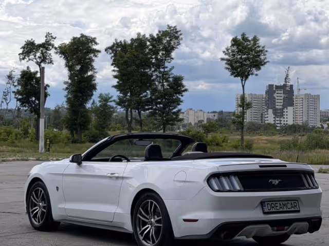 Ford Mustang - зображення 5