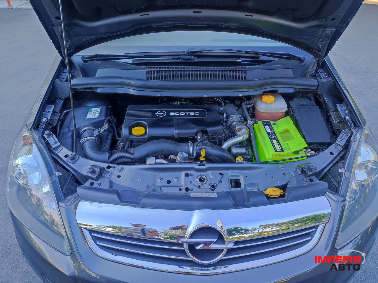 Opel Zafira - фото 8