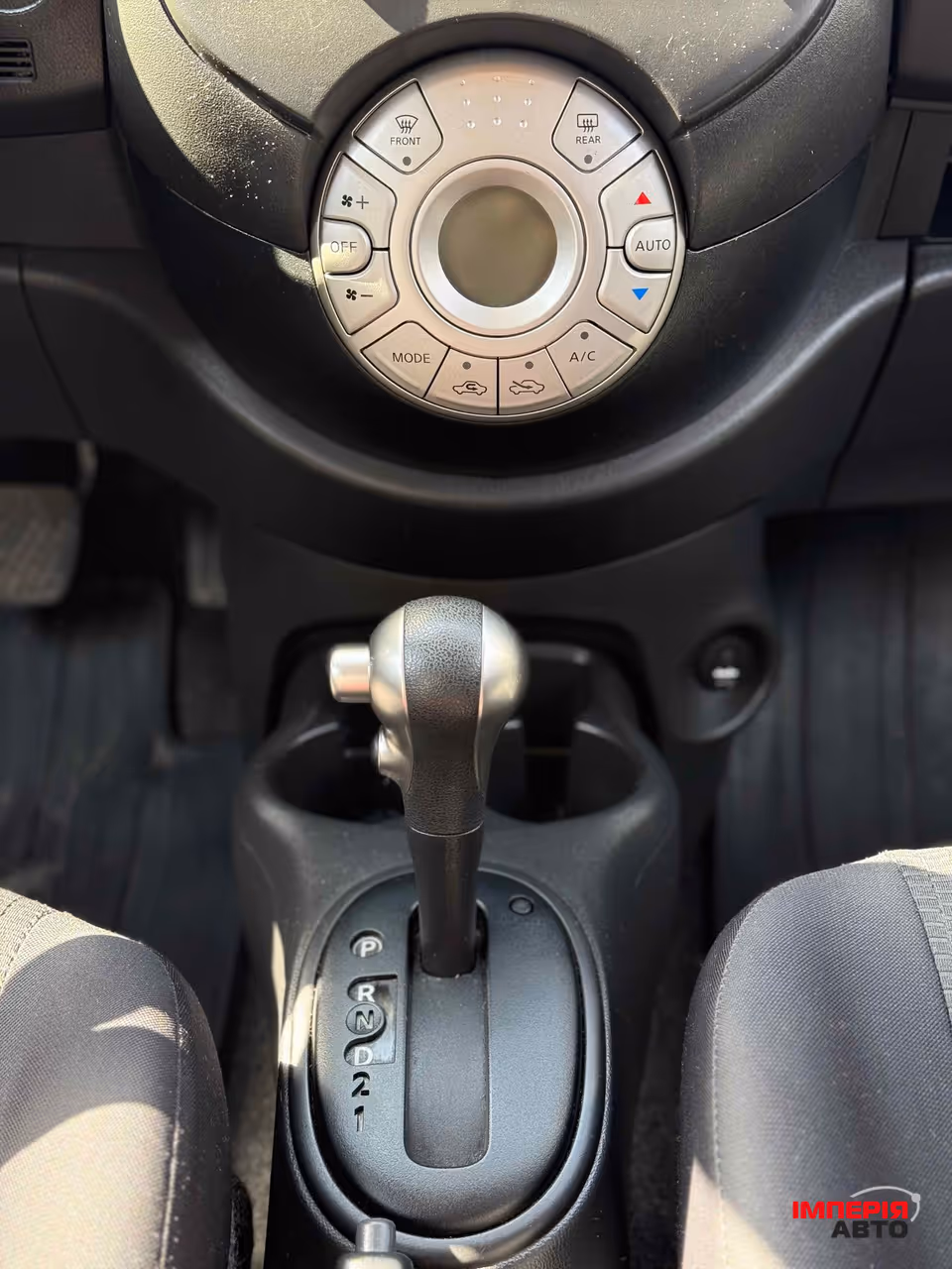 Nissan Micra - фото 15