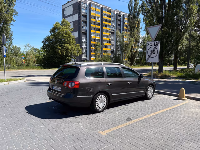 Volkswagen Passat - фото 3
