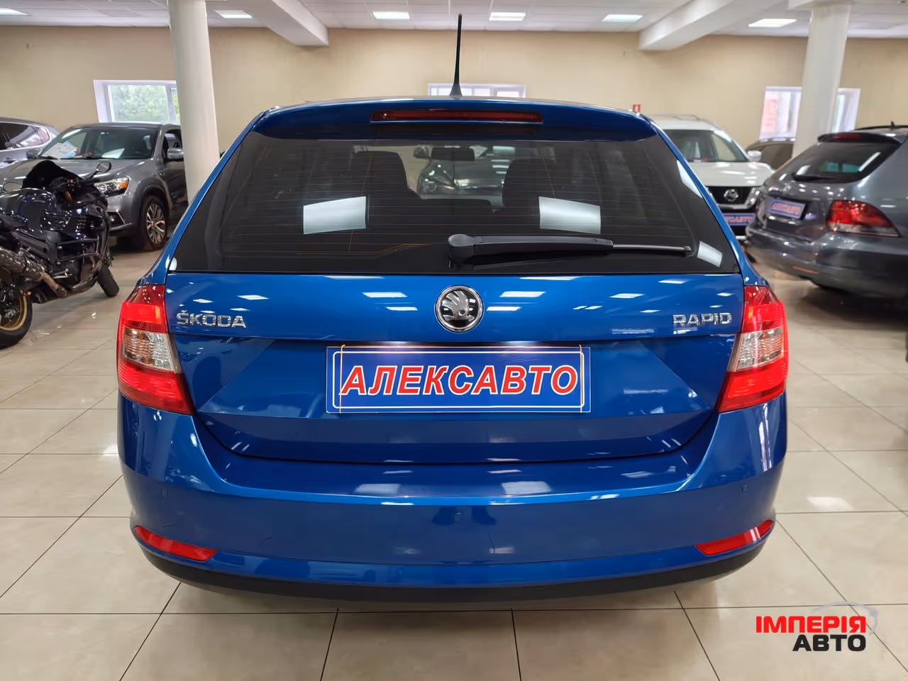 Skoda Rapid - фото 5