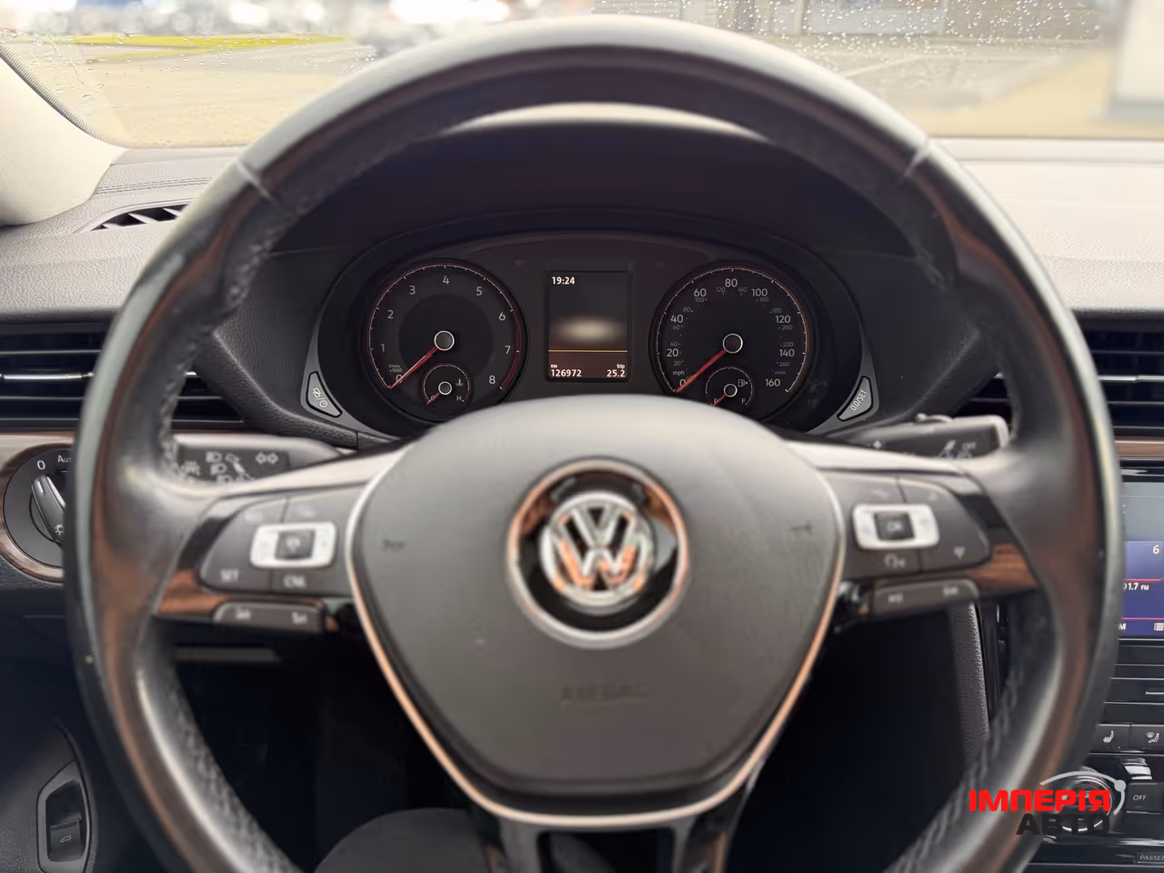 Volkswagen Passat - фото 15