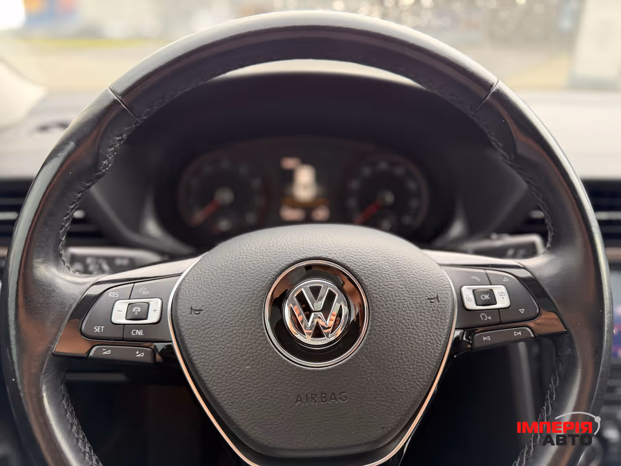 Volkswagen Passat - фото 14