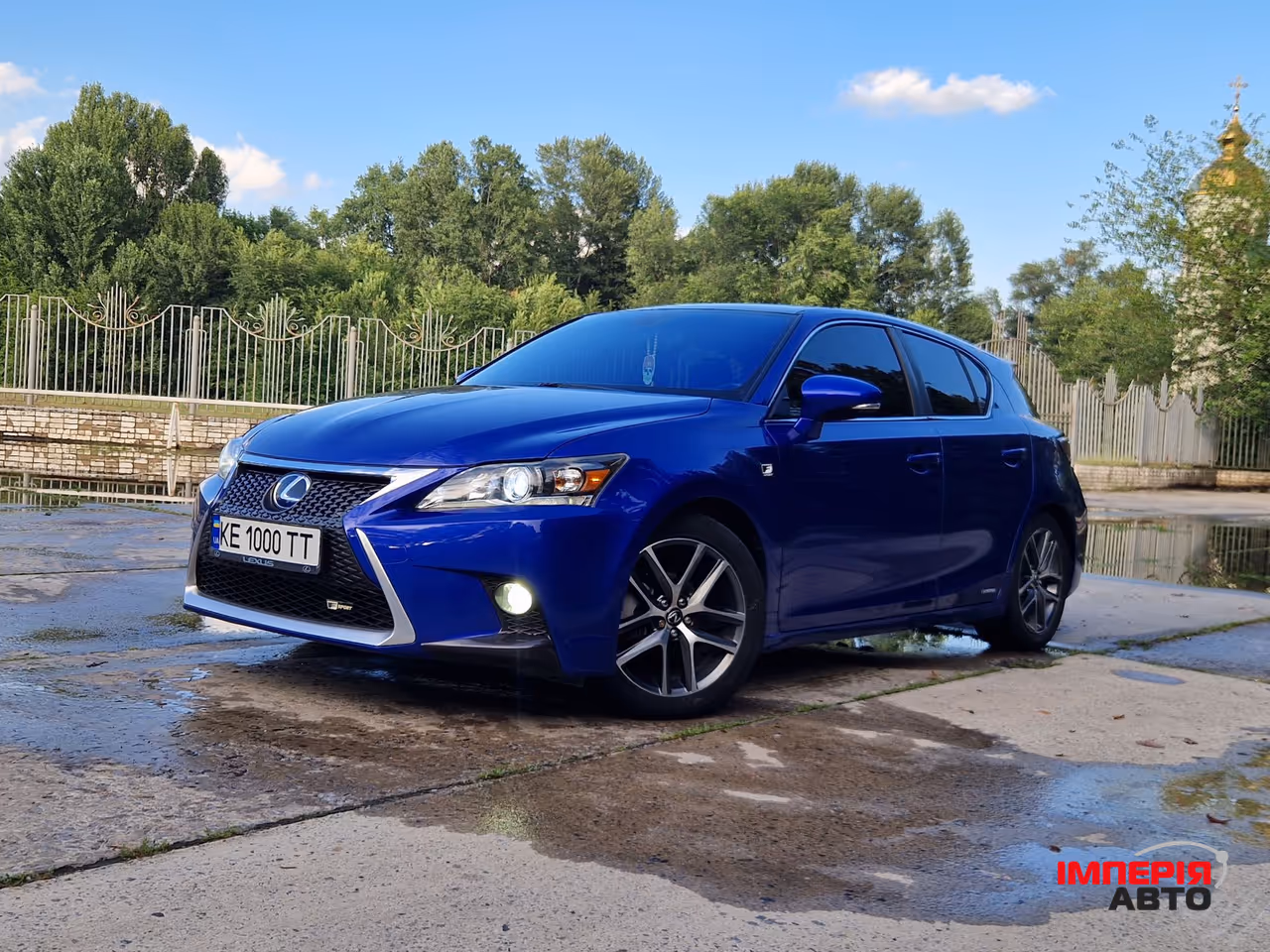 Lexus CT - фото 1