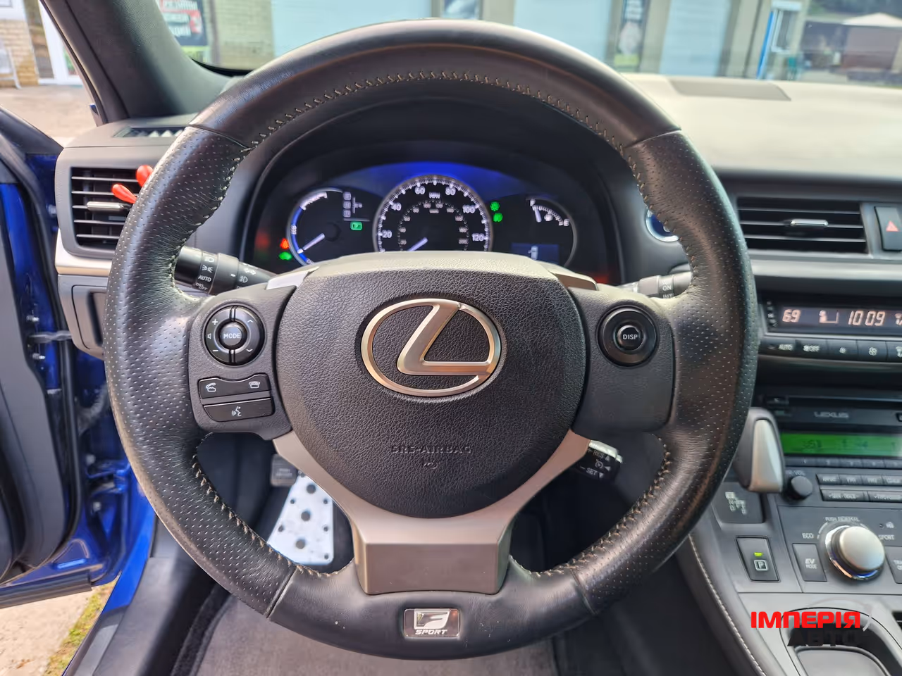 Lexus CT - фото 16