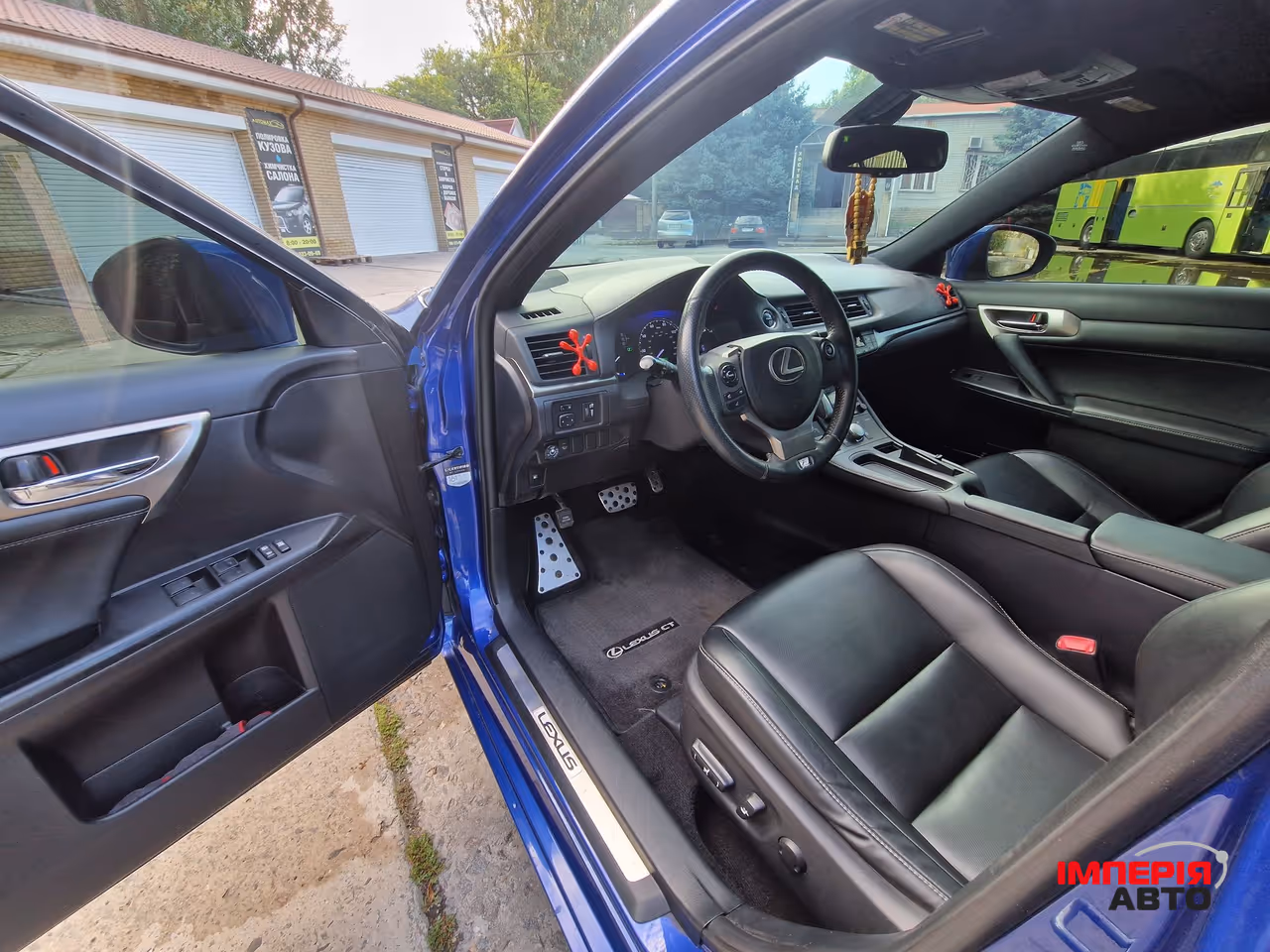Lexus CT - фото 13