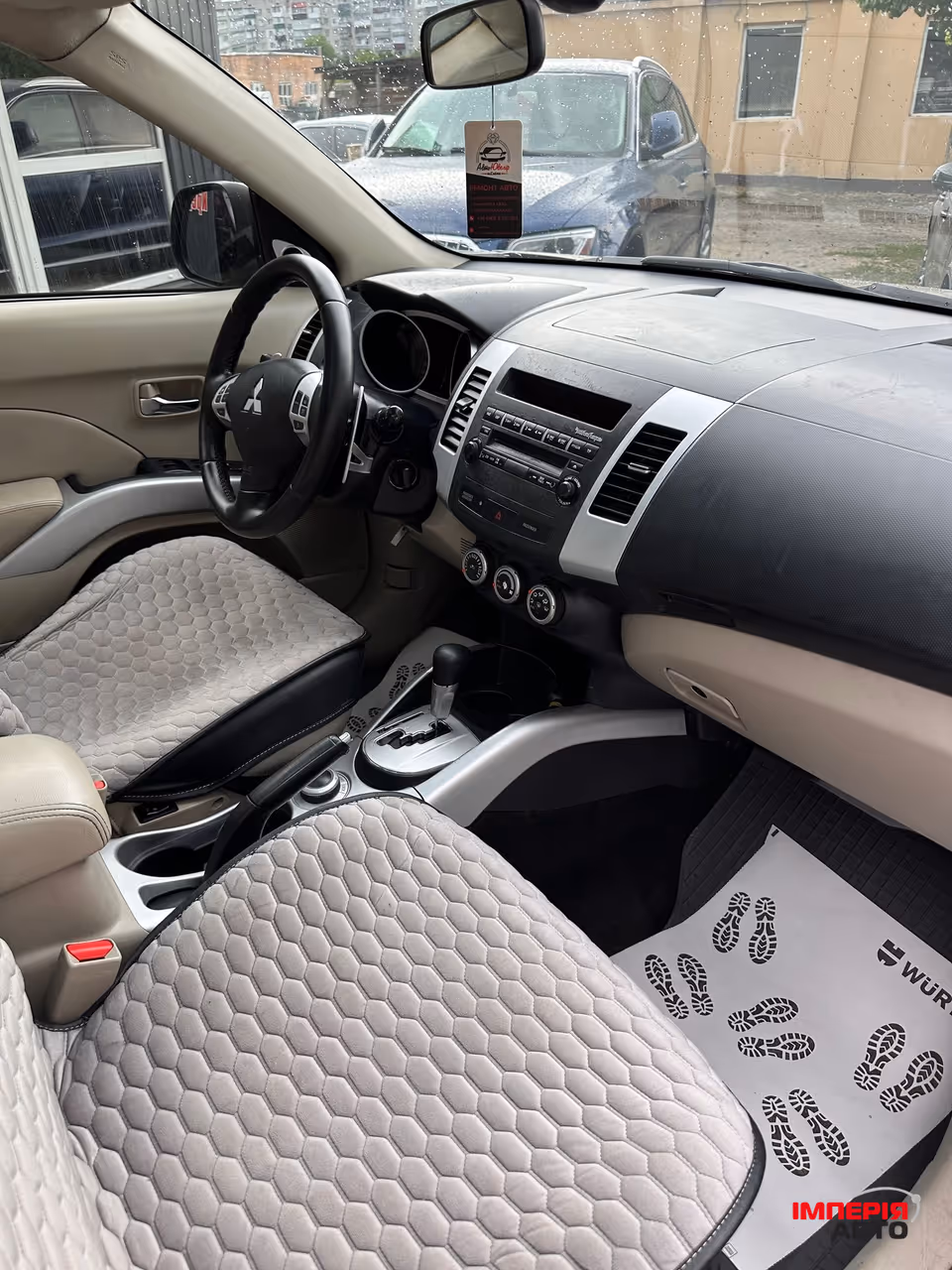 Mitsubishi Outlander - фото 14
