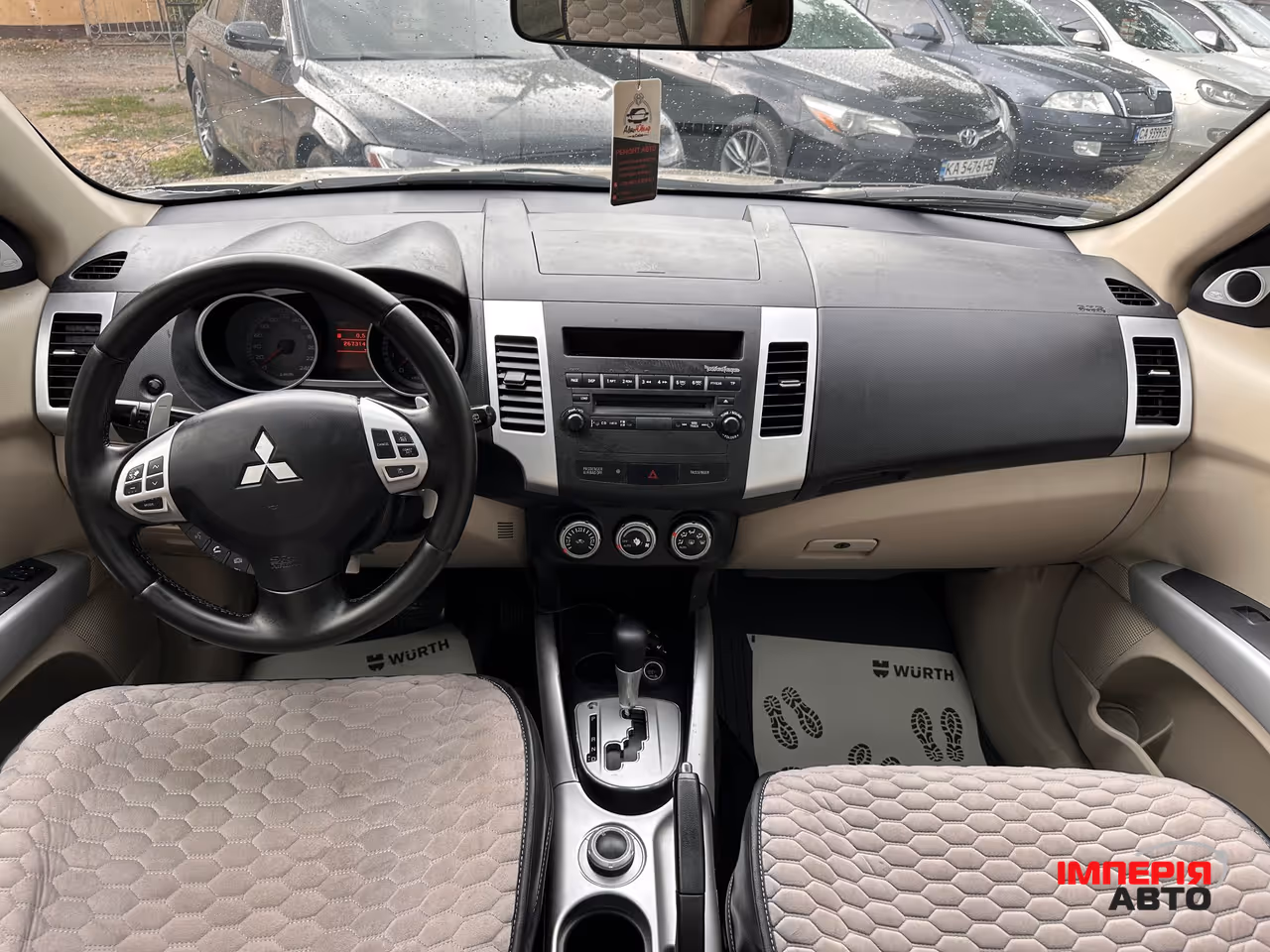 Mitsubishi Outlander - фото 4