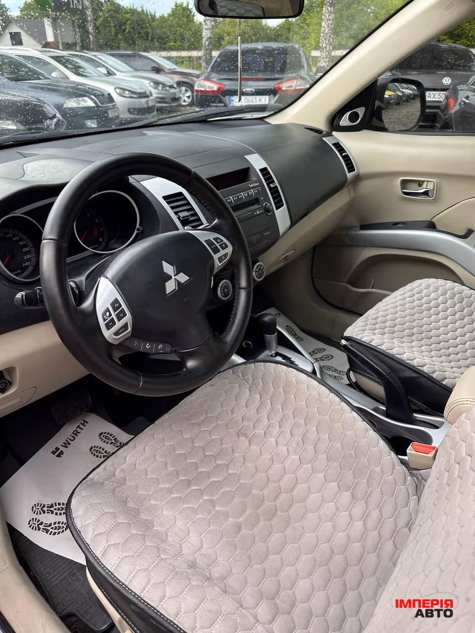 Mitsubishi Outlander - фото 5