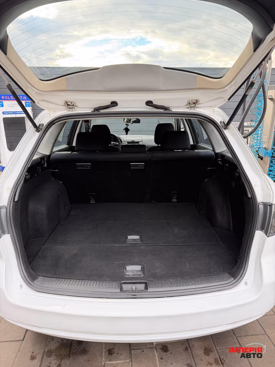 Mazda 6 - фото 17