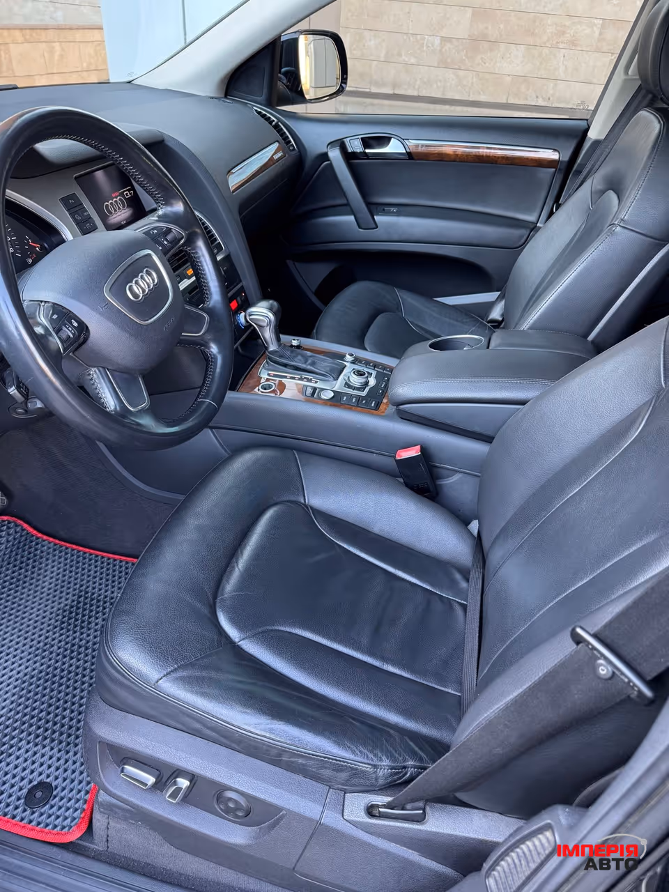 Audi Q7 - фото 3