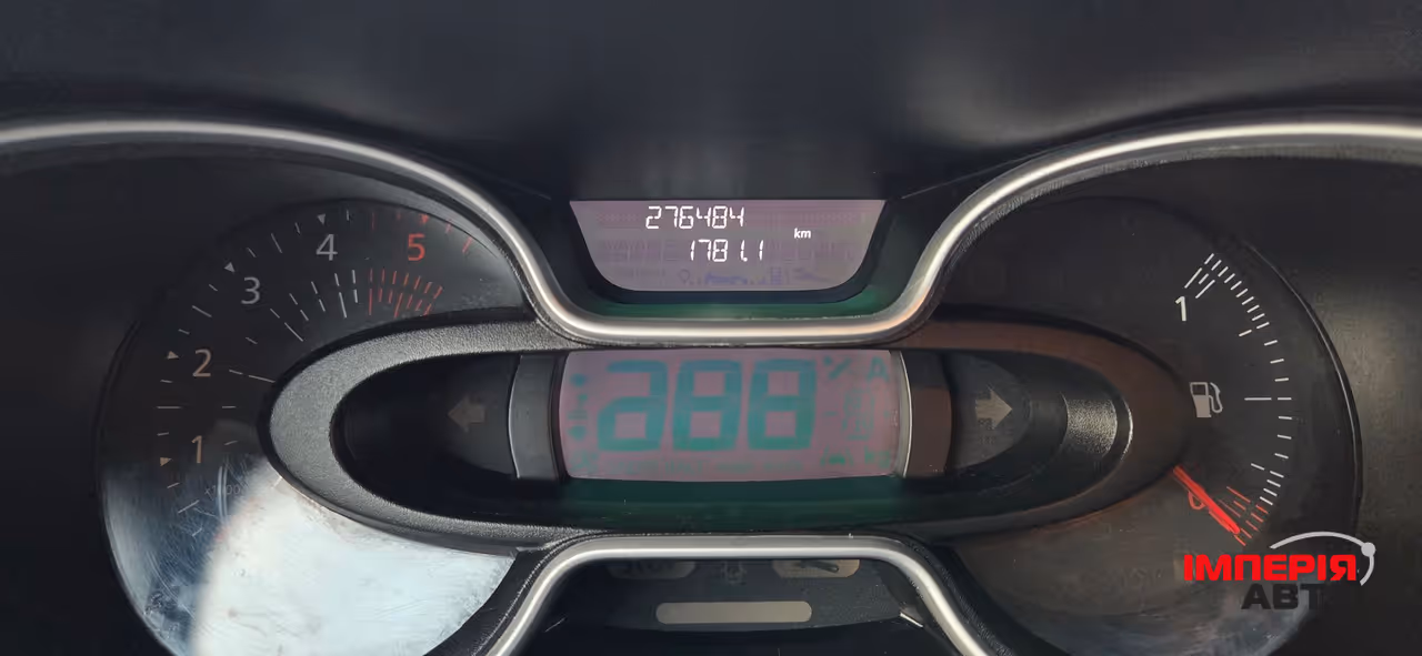 Renault Trafic - фото 15