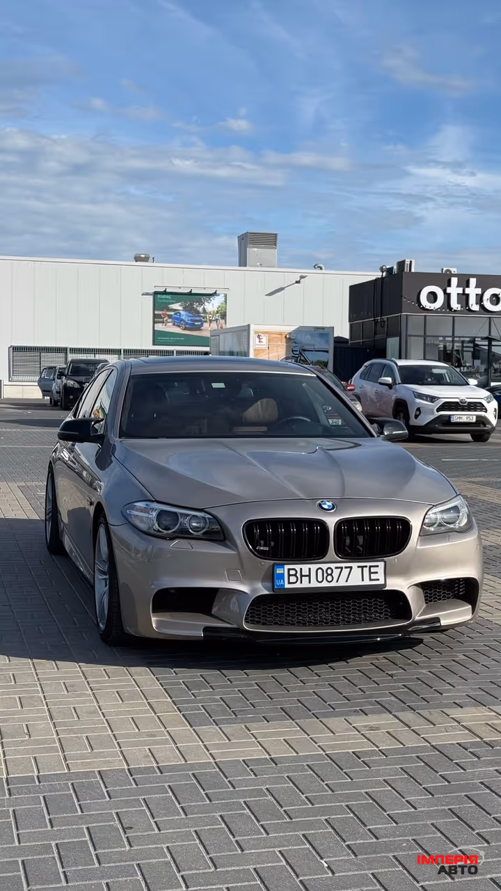 BMW 5 серії - фото 12
