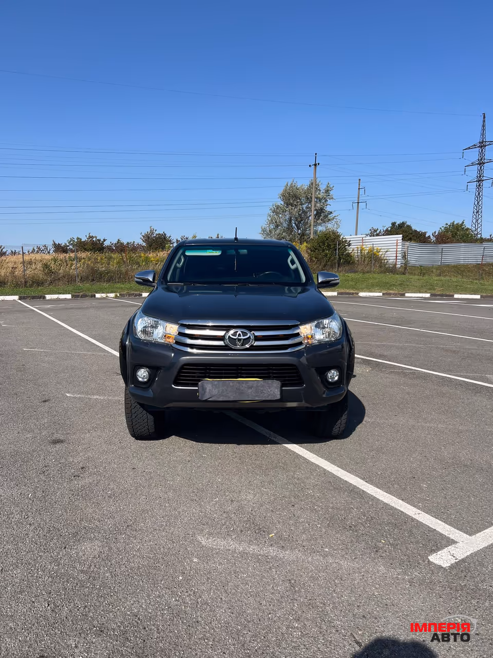 Toyota Hilux - фото 2