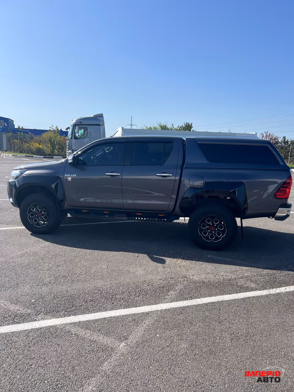 Toyota Hilux - фото 3
