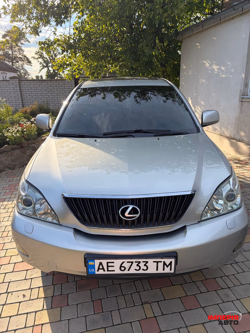 Lexus RX - фото 1