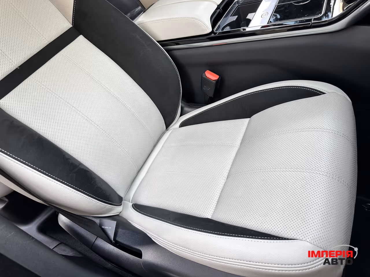 Land Rover Range Rover Velar - фото 36