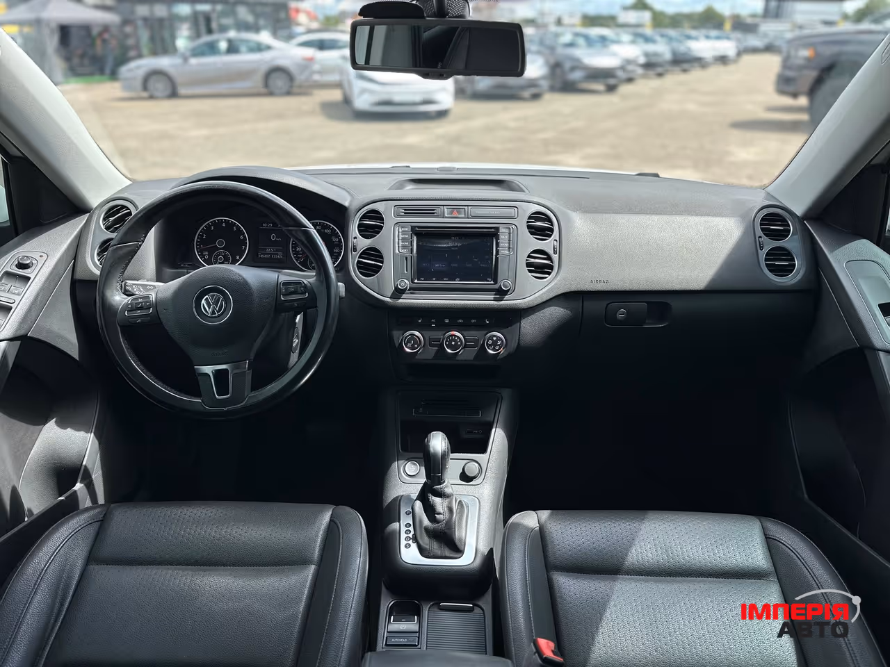 Volkswagen Tiguan - фото 12