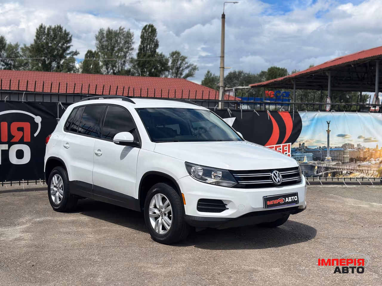 Volkswagen Tiguan - фото 3