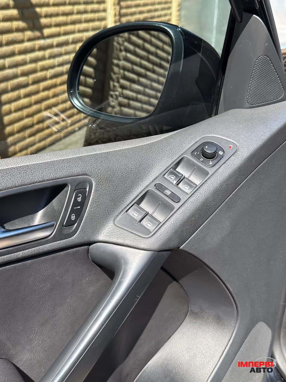 Volkswagen Tiguan - фото 18