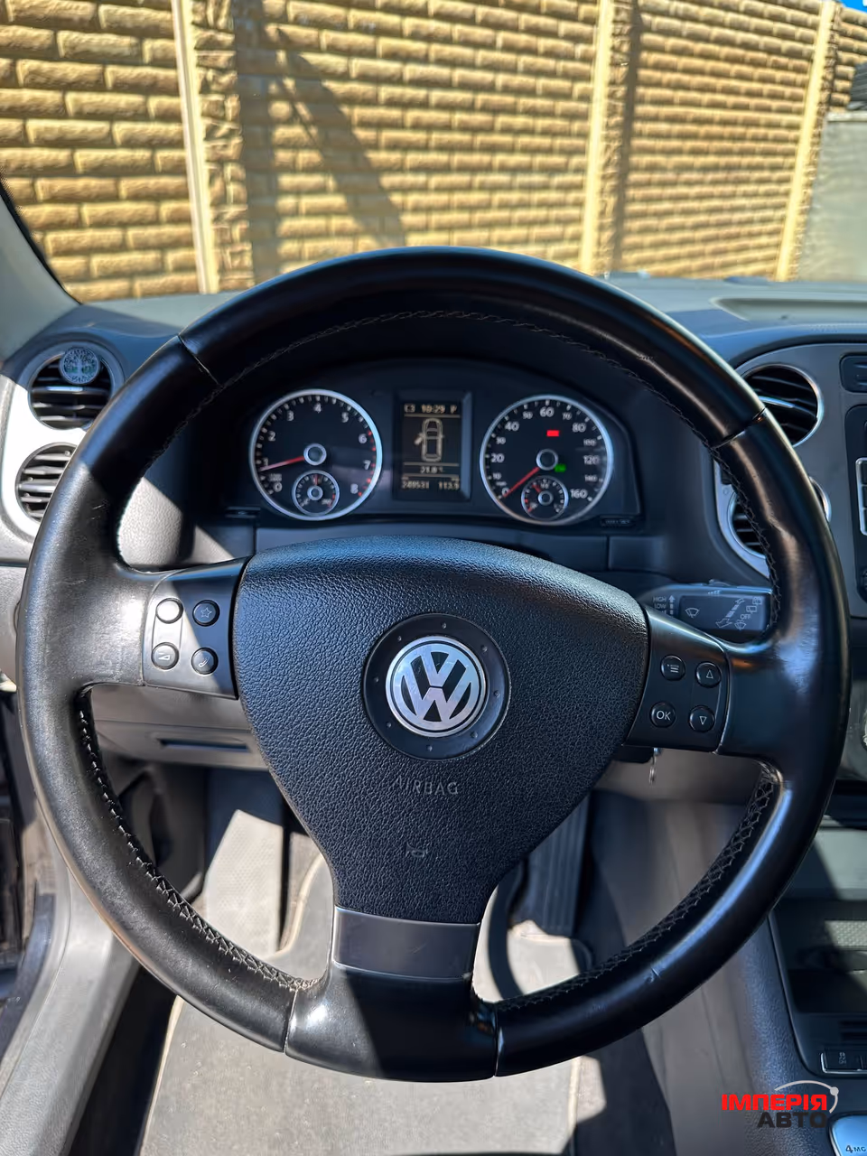 Volkswagen Tiguan - фото 21