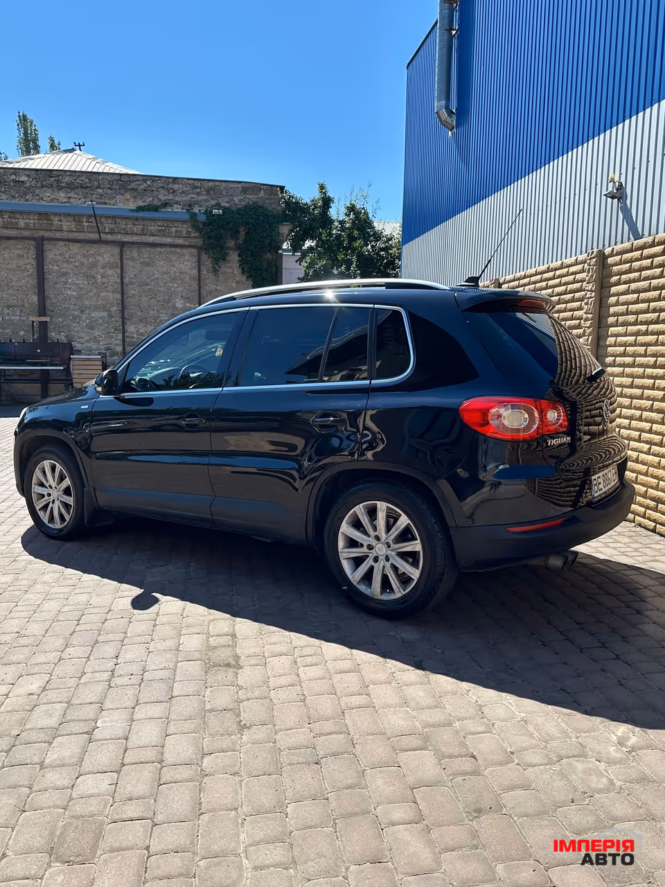 Volkswagen Tiguan - фото 2