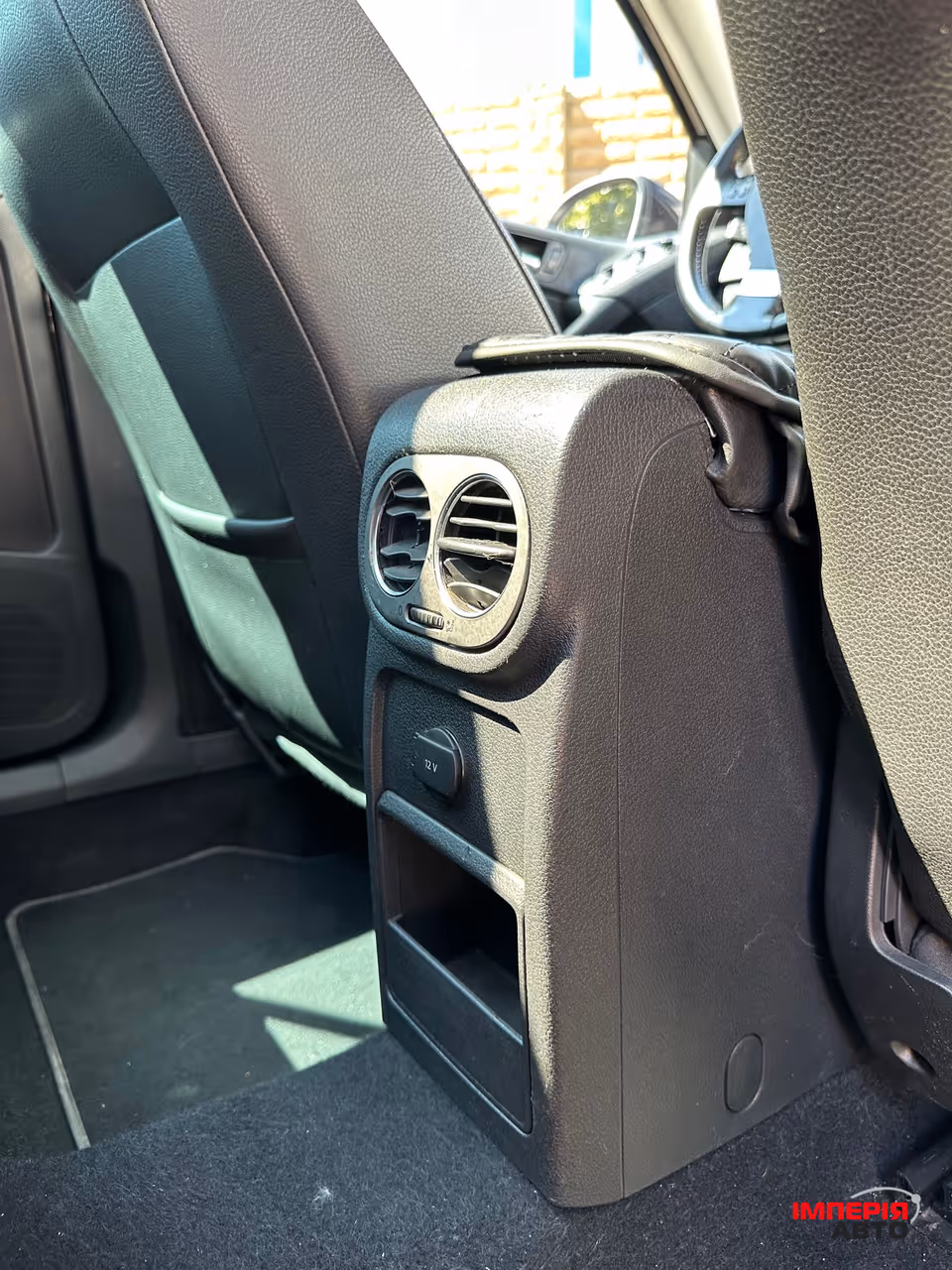 Volkswagen Tiguan - фото 31
