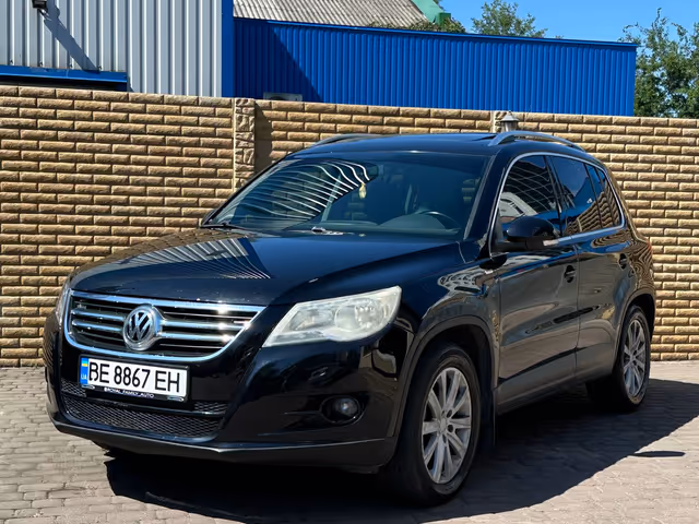 Volkswagen Tiguan - фото 1