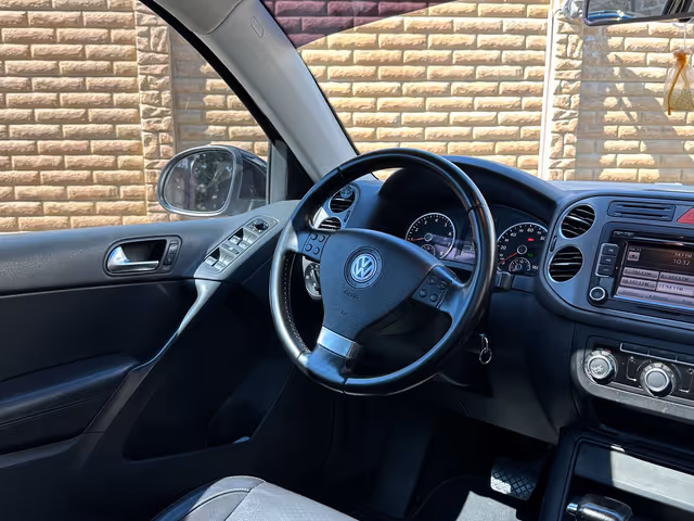 Volkswagen Tiguan - фото 5