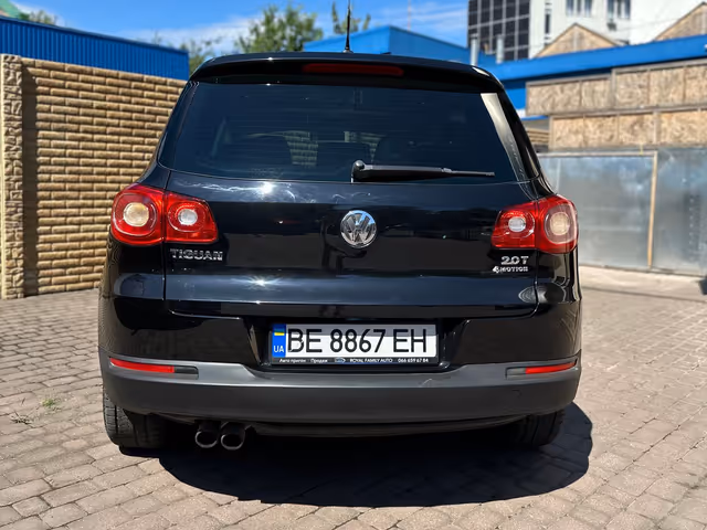 Volkswagen Tiguan - фото 3