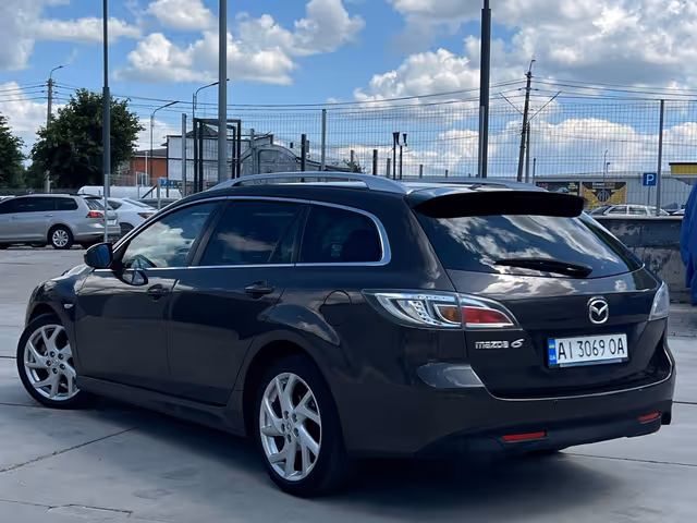 Mazda 6 - фото 4