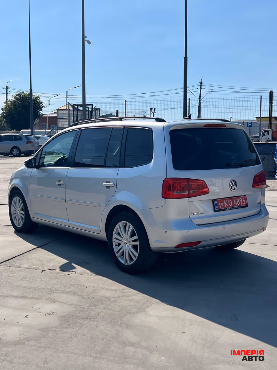 Volkswagen Touran - фото 18