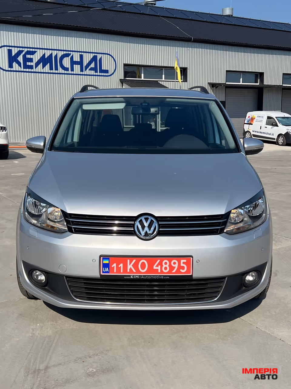 Volkswagen Touran - фото 5