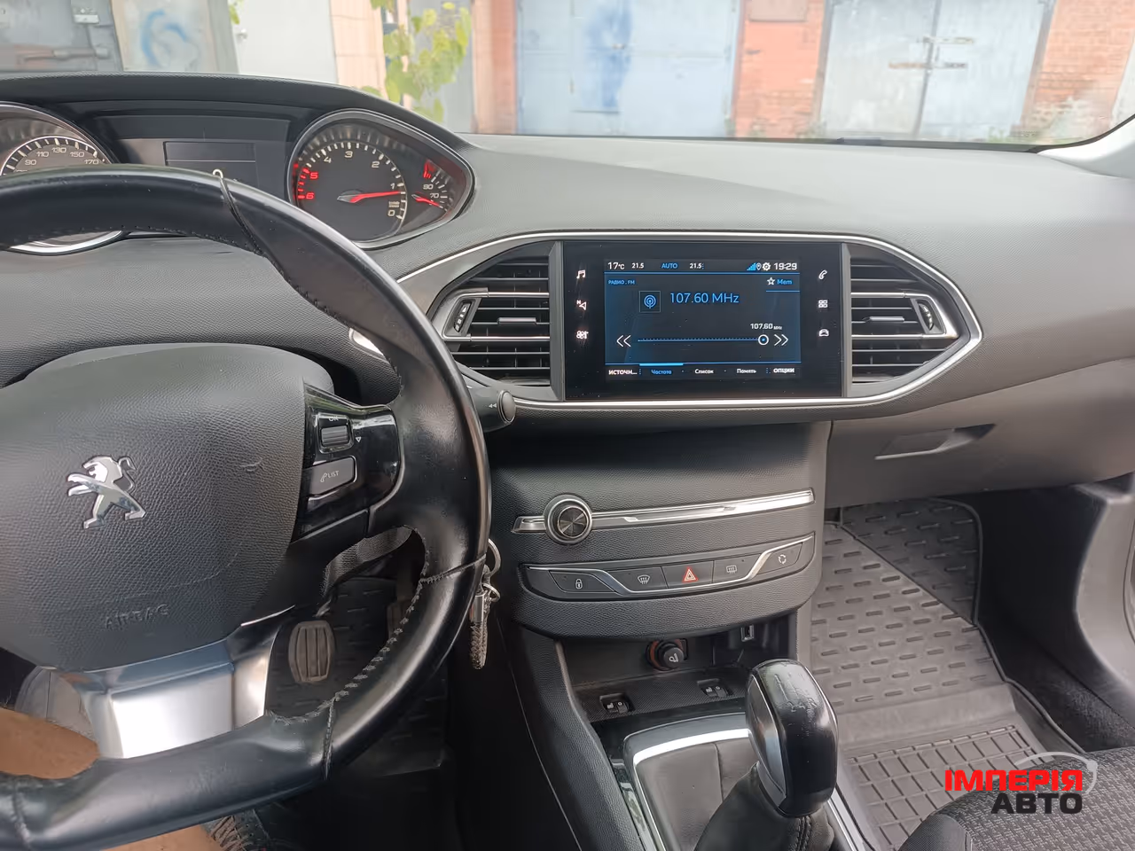 Peugeot 308 - фото 17