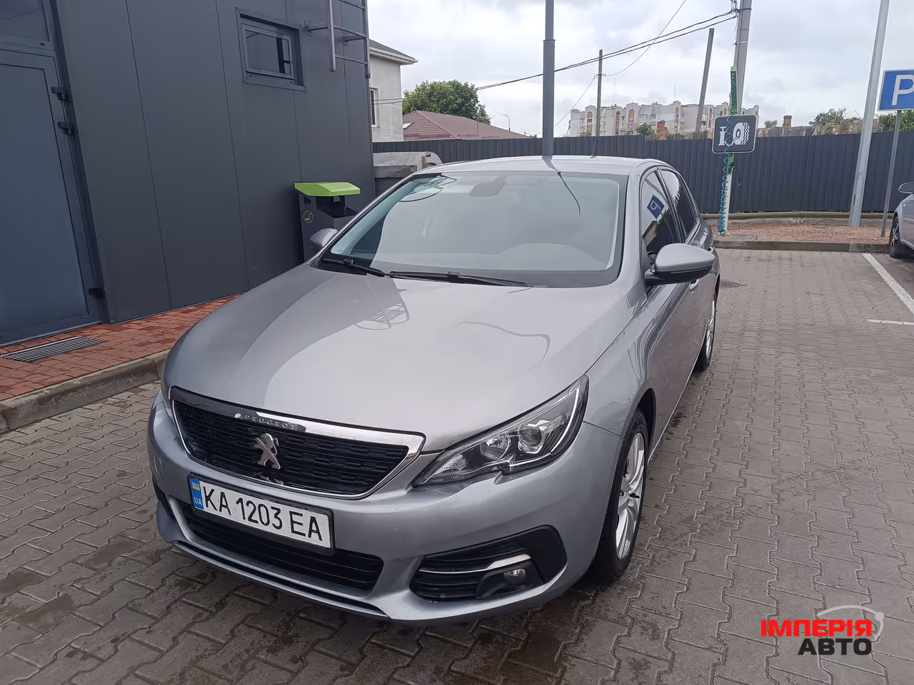Peugeot 308 - фото 1