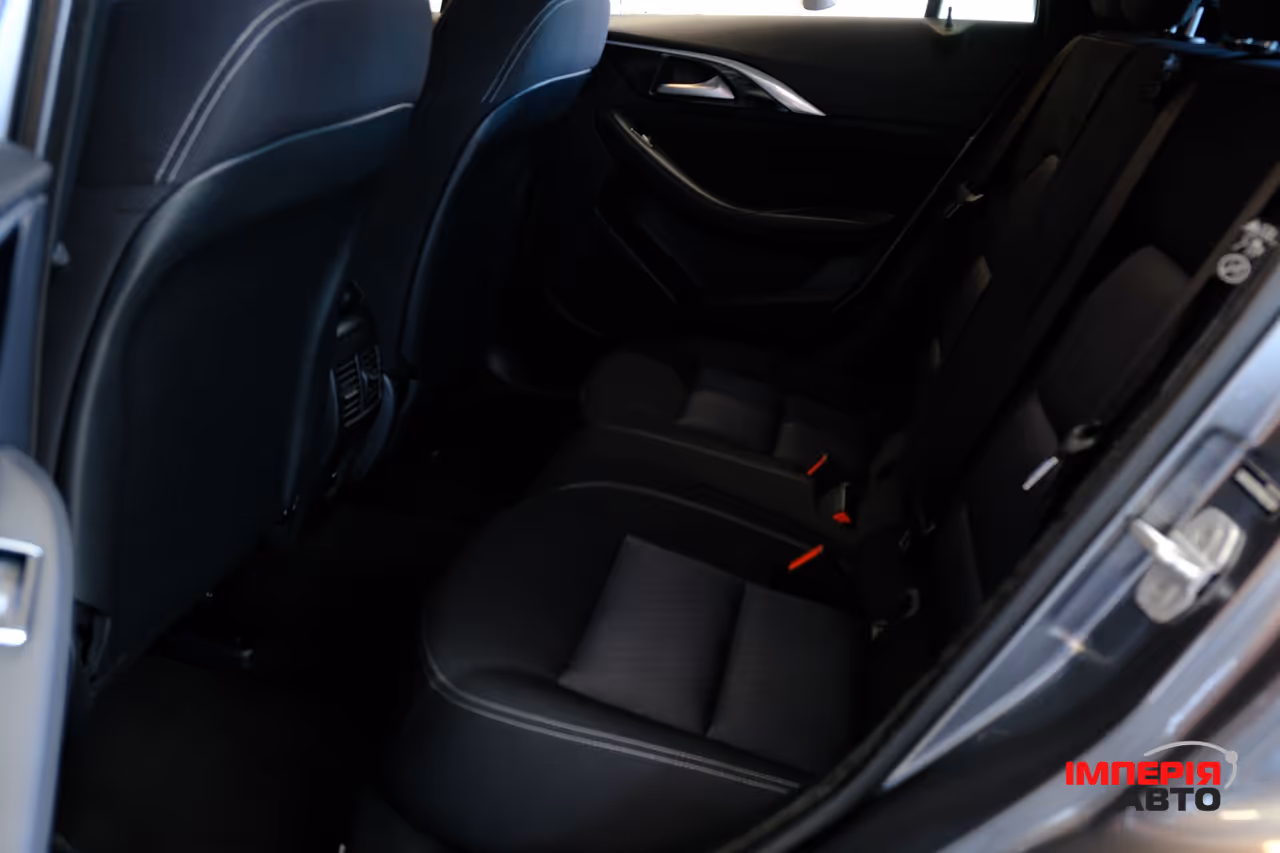 Infiniti QX30 - фото 8