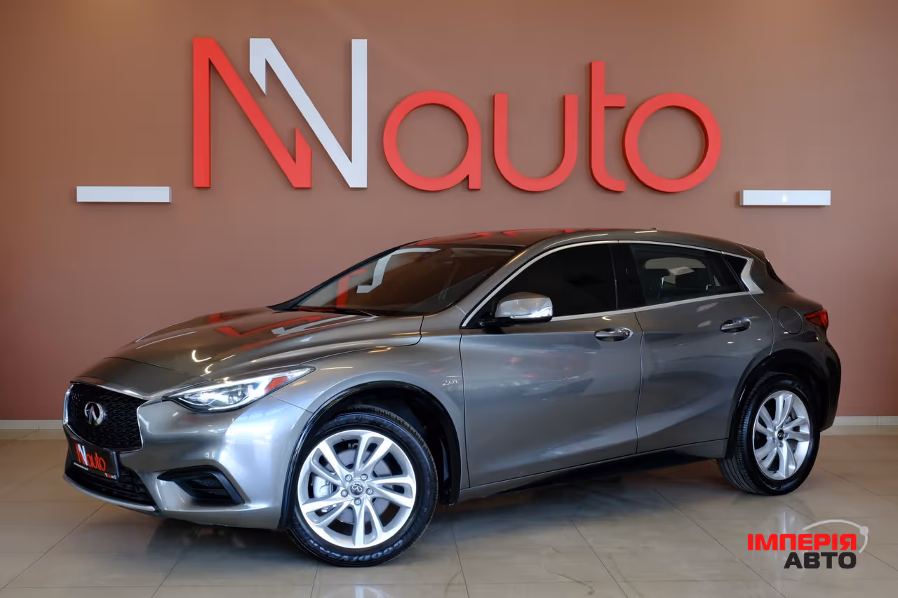 Infiniti QX30 - фото 1